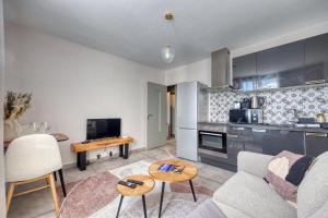 Le Perroquet - Parking - Campus