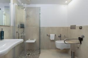 Habitación con cama extragrande - Adaptada para personas de movilidad reducida