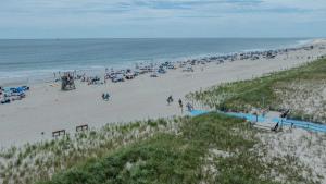 3 Cottages Walk to Nauset Beach