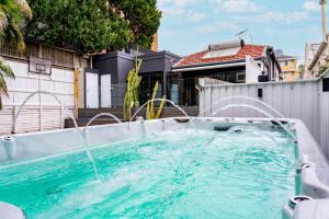 Coastal Zen Oasis - Saltwater Pool & Heated Spa