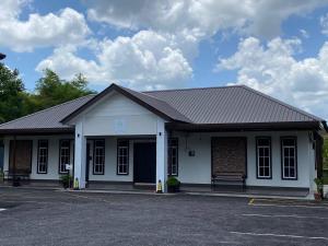 Delima Guesthouse 3 bedroom,2 toilet