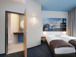 Twin Room room in B&B Hotel Berlin-Charlottenburg