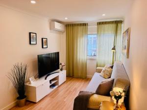 Serene 2-bedroom flat with garden view in Benfica
