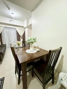 10F Central location & Near Airport