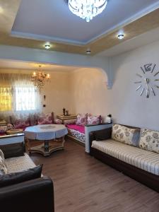 Joli appartement avec Wifi, Parking et Jardin