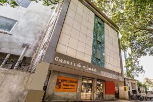 Hotel Karpagam Lodging House Nr Railway Station & Gandhipuram bus stand