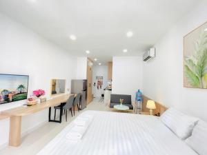 503 Kiwi Mordern Studio With Kitchen & Balcony