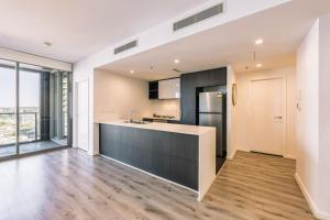 Tranquil 2BR Stay Between Art and Sky