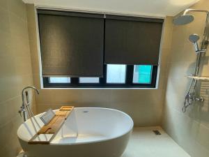 Lighting Homestay OCP