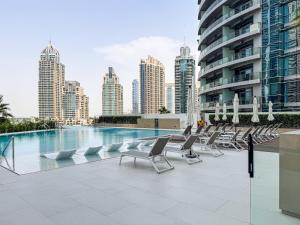 Incredibly Elegant 1BDR with full Marina Views