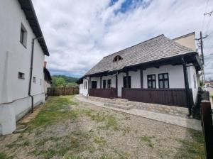 Casuța din Domnești