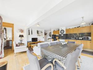 Appartement de Standing - 7 Pers, 85m², Proche Télécabine des Chavannes, Les Gets - FR-1-623-68