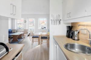 4108-borre-Klintholm-havneby-8