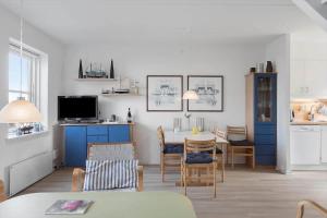 4108-borre-Klintholm-havneby-8