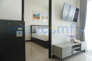 1BR Citra Plaza Nagoya A2812 City and Sea View