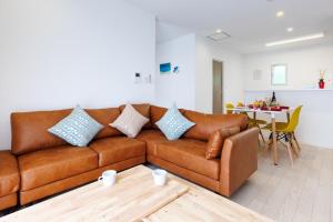 沖縄うるま市 最大9名OK BBQ 徒歩1分で天然ビーチ 広々3部屋の快適ステイ Villa Ohana - Ubytování bez kategorie ve městě Uruma