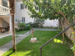 Vintage Villa