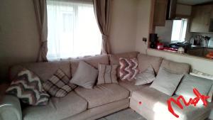 f11Golden Sands caravan holiday