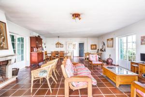 Akivillas Meco Unwind