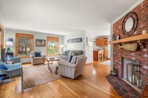 Central AC Close to Nauset Beach