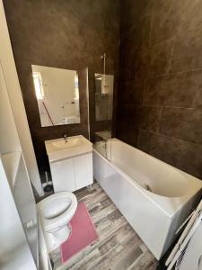 Joli appartement avec cour privée