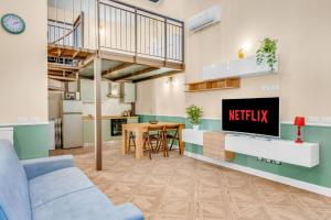 Loft The Palm - Metro M2, Spazioso & Parcheggio