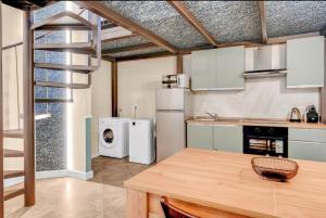 Loft The Palm - Metro M2, Spazioso & Parcheggio