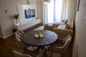 Premium Planet Deluxe