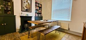 Glynn Street by Switchback Stays