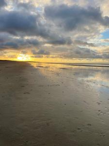 Strandhuisje Anna dicht bij de zee