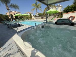 Villa Coralia Gardens 1km From Coral Bay Beach