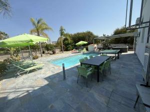 Villa Coralia Gardens 1km From Coral Bay Beach