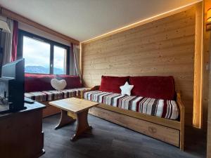 DEUX PIÈCES CHALEUREUX VUE IMPRENABLE Résidence Datcha AU PIED DES PISTES