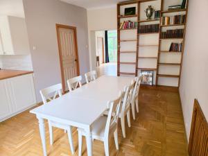 Large Apartment in The Old Town Center