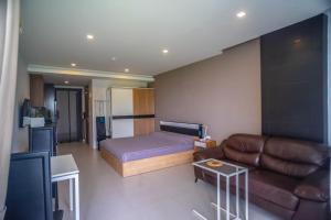 Escape Condominium Mea Pim Beach Rayong