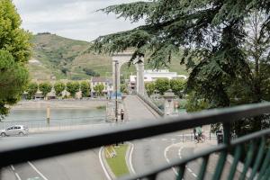 BaliRhône - Spa privé & balcon avec vue