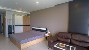 Escape Condominium Mea Pim Beach Rayong