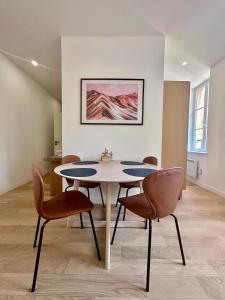 Appartements Le Repaire des Remparts : photos des chambres