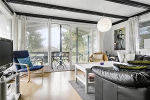 R951-Rodvig-Stevns-Strandlaugsvej-17