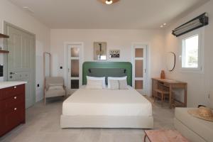 Phoenicia Nature Naxos