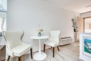 Walk to Gulf Bonita Springs Studio with Pool!