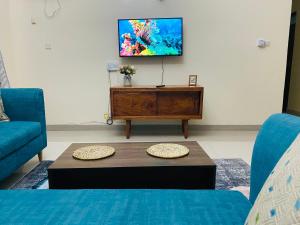 SamawatiEnsuite Apartment with Pool and SeaView