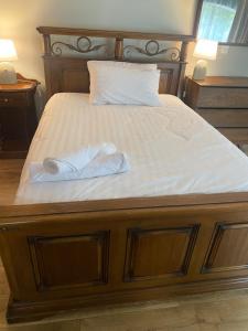 Careys Bar & Farmhouse Kilkenny Border