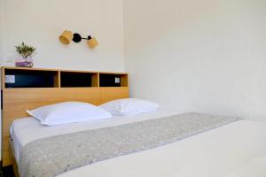 Appart'hotels MOTEL ASCOT - Hotel & Appartements : Appartement - Vue sur Jardin