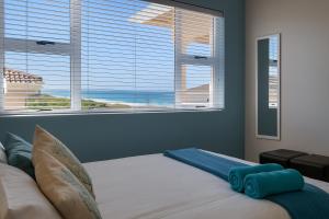 Hello Holiday at 4 Boboyi Mangrove Beach Estate