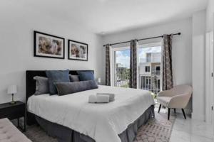 25893 Sw 144 CT · 3 Bed 2.5 Bath Townhome Rooftop 1 Parking Spot