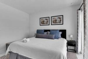 25893 Sw 144 CT · 3 Bed 2.5 Bath Townhome Rooftop 1 Parking Spot