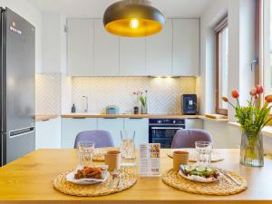 Urban Jungle Apartment With Ac Praga Poludnie