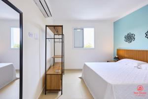 BH11: 1 Quadra d Praia, Ar, Churrasqueira, Piscina