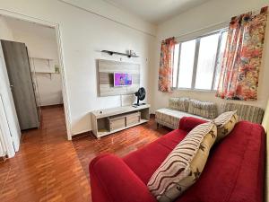 Guilhermina – apto pertinho da praia